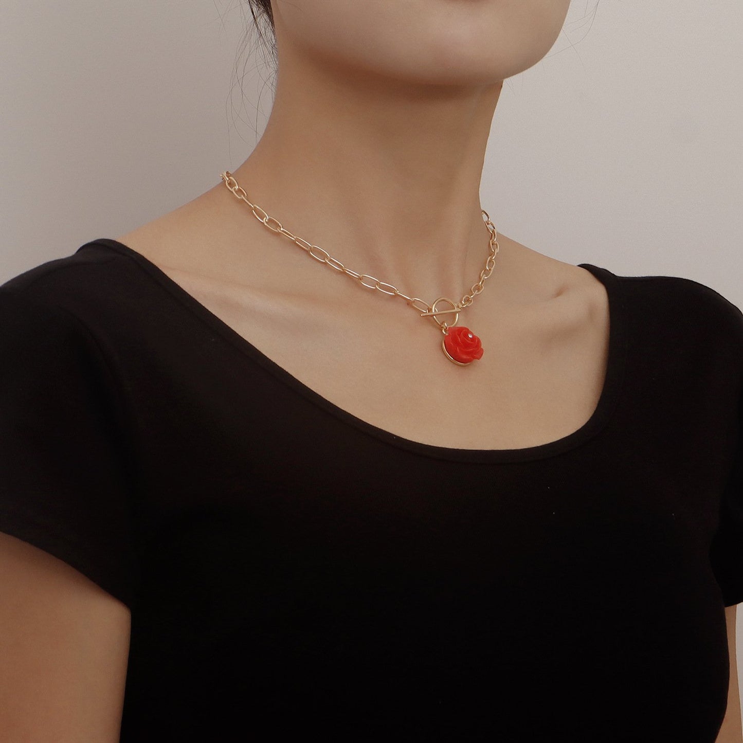 Jewelry Rose French Fresh and Sweet Pendant Necklace Sweater Chain Fashion Niche Design Necklace