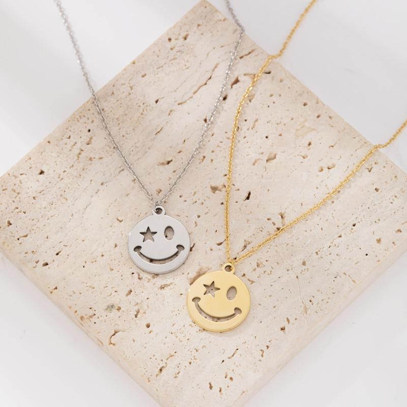 Titanium steel hip-hop smiley face necklace female simple personality asymmetrical smiley face clavicle chain