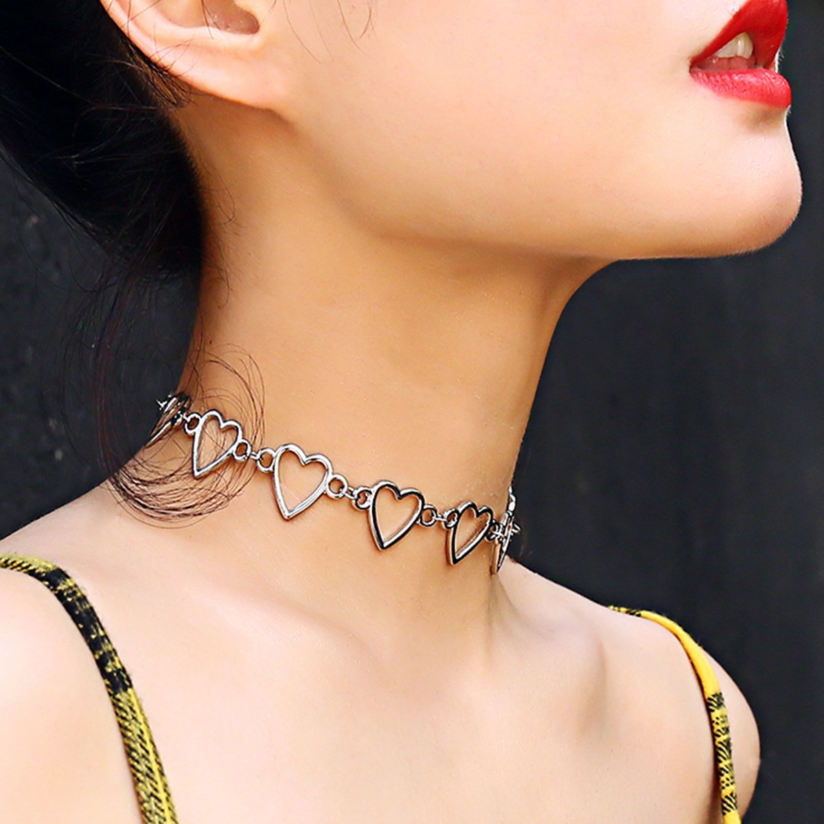 Jewelry Love Necklace Geometric Necklace Women Simple Heart Shaped Hollow Chain Love Necklace Women