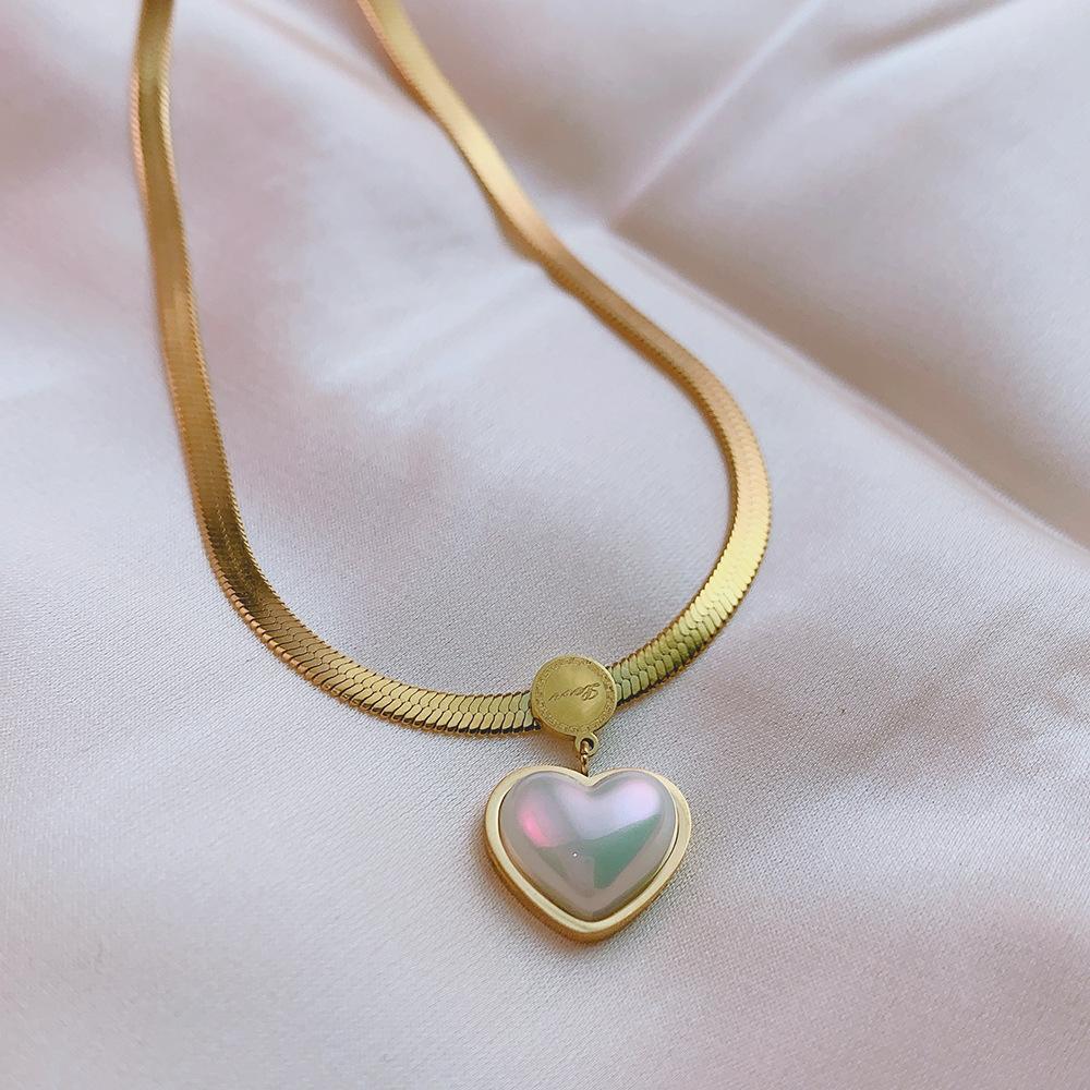 Fashion color peach heart love stainless steel necklace ins simple titanium steel collarbone chain necklace for women