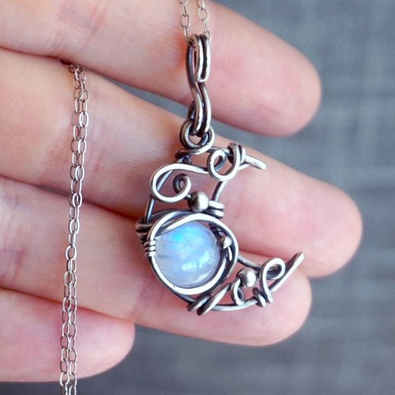 Summer Jewelry Moonstone Pendant Necklace Women Vintage Bohemian Moon Jewelry