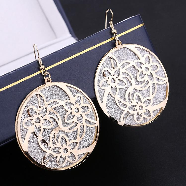 Popular element star with the same round swirling pattern swing earrings fashion frosted earrings direct supply