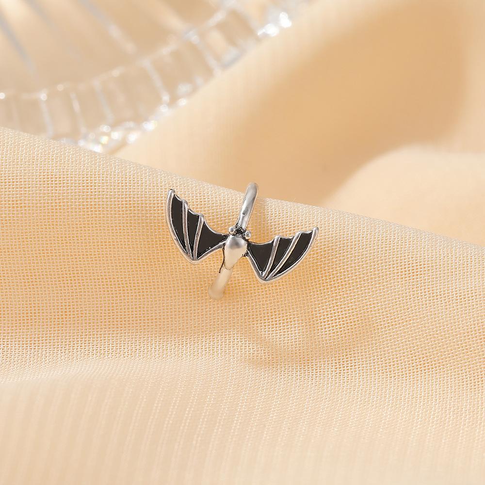 Halloween personalized retro bat ear clip without pierced earrings couple earrings simple wings ear bone clip gothic earrings