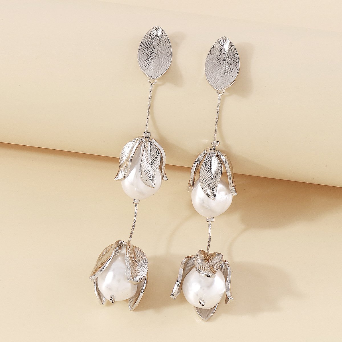 1883 Simple Fashion Imitation Pearl Long Earrings Elegant Retro Earrings Individual Stitching Fashion Earrings