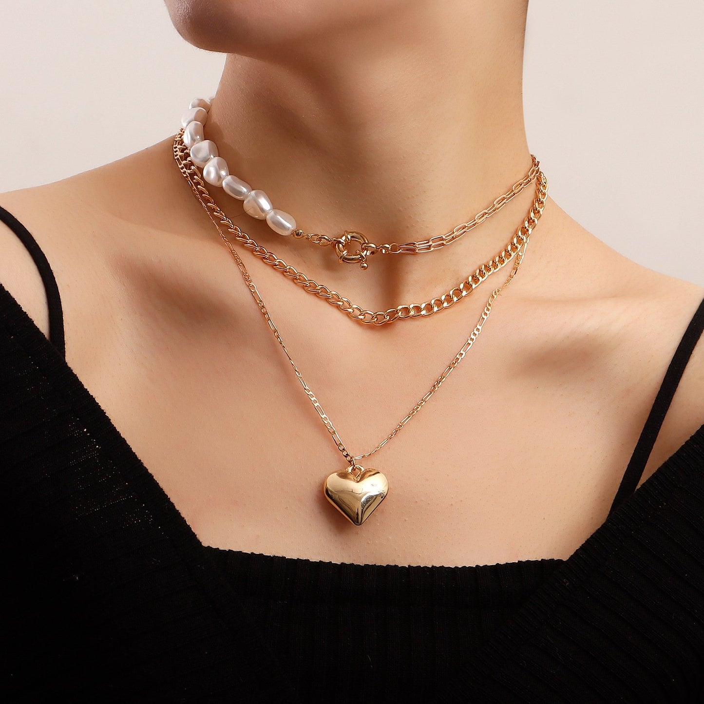 ins metal special-shaped pearl exaggerated big peach heart necklace female Valentine's Day multi-layer love necklace sweater chain female