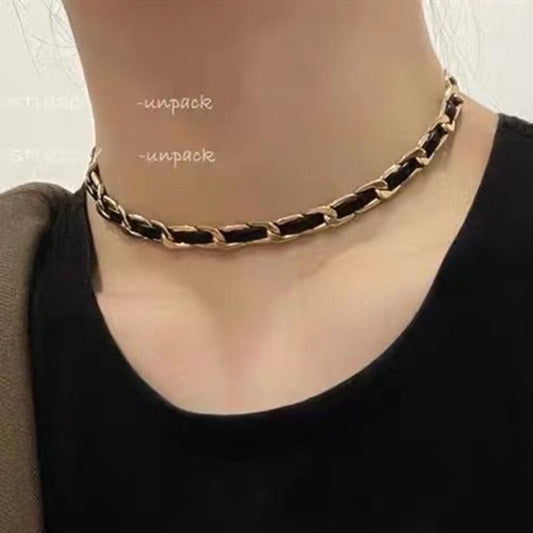 Hand-woven French retro necklace women's fashion fashion 18K titanium steel belt decorative chain skirt belt tide