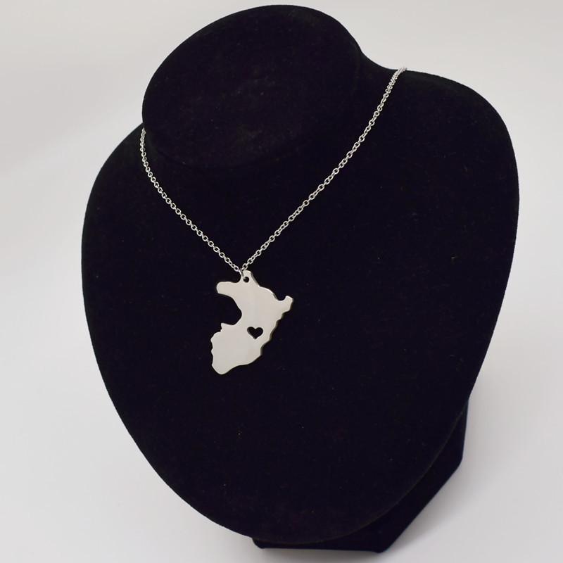Simple personality titanium steel Peru map necklace pendant female popular all-match heart-shaped pendant
