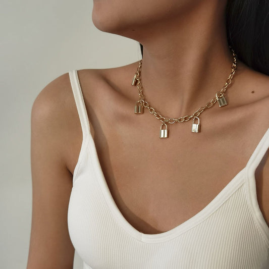 Jewelry Simple Fashion Clavicle Chain Necklace Retro Hip Hop Alloy Lock Pendant Necklace Female