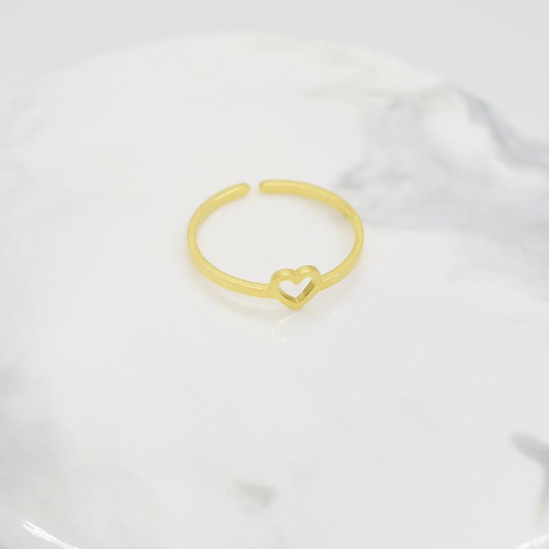 Explosive style simple peach heart-shaped ring titanium steel vacuum plating simple jewelry ring