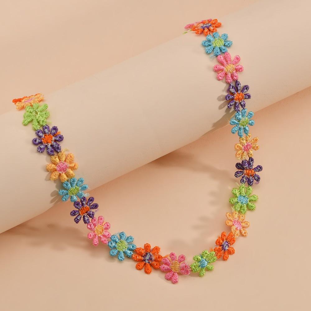 Fashion Small Fresh Sunflower Braided Necklace Colorful Floral Clavicle Chain Ladies Accessories