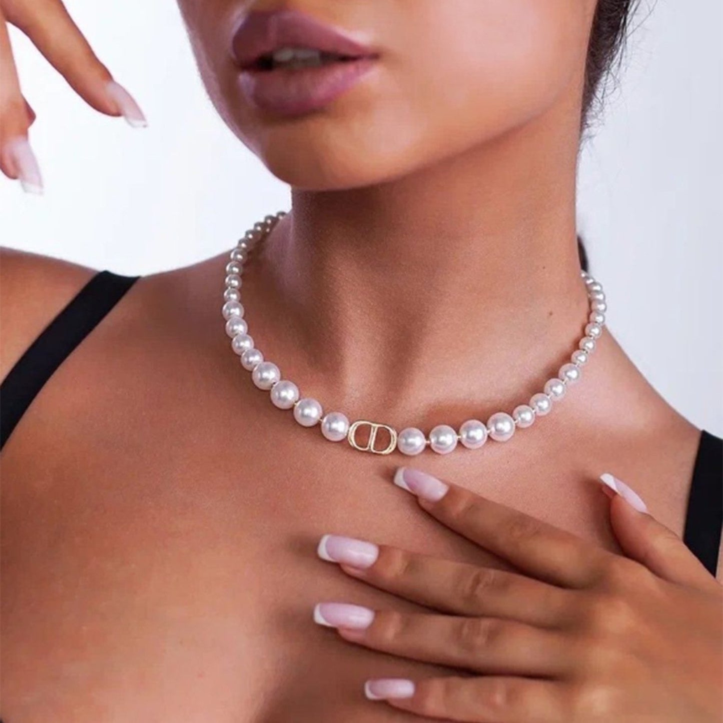 Light luxury niche design sense advanced imitation pearl necklace splicing fashion temperament neck choker collarbone chain female