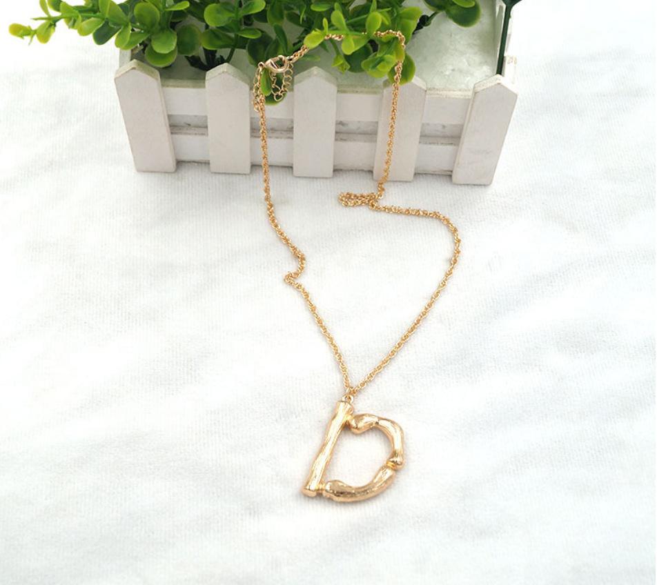 19 years of explosive style exaggerated fashion 26 English alphabet necklace female English alphabet pendant clavicle chain