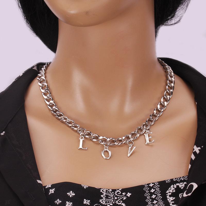 Jewelry Metal Thick Chain Necklace Niche Design Fashion Light Luxury Letter Clavicle Chain