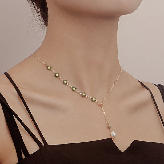 Jewelry Creative Flower Pearl Pendant Necklace Sweater Chain Women's Fashion Versatile Trendy Cool Simple Necklace