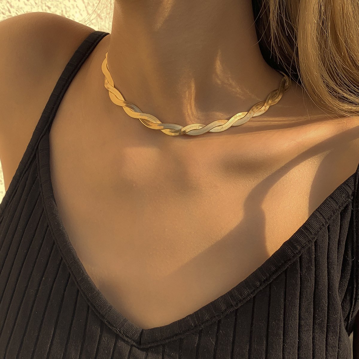 Cold woven flat snake bone chain necklace female hip-hop simple metal portrait tag clavicle necklace