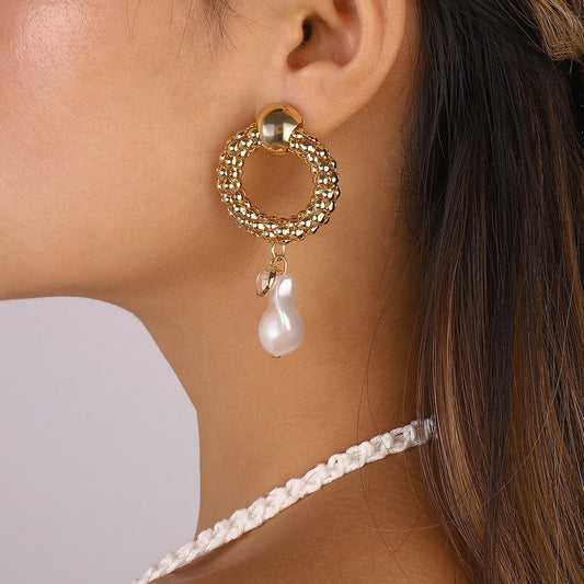 141 Xiaoxiang circle earrings pearl rhinestone temperament geometric earrings simple retro commuter earrings