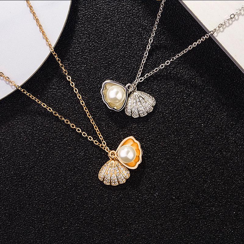 Fashion niche design shell imitation pearl pendant necklace female light luxury clavicle chain jewelry