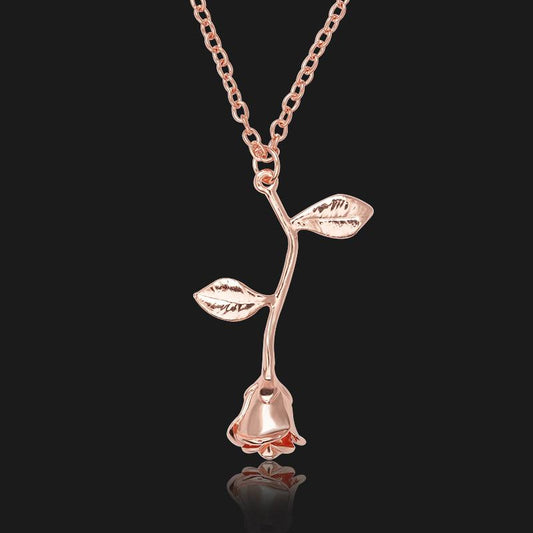 Frosty three-dimensional hollow rose pendant necklace fashion temperament flower pendant clavicle chain Valentine's Day gift