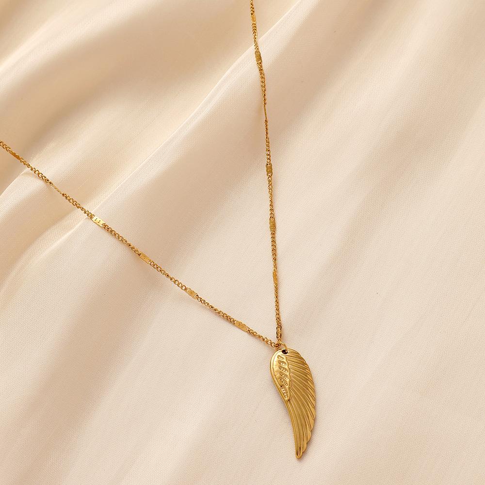 Feather Necklace Women's Light Luxury Niche Design Sense Clavicle Chain Versatile Stainless Steel Golden Angel Wings Short Necklace