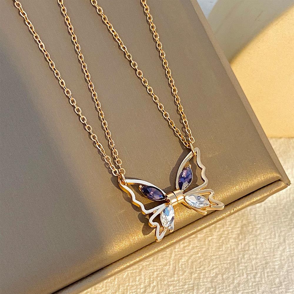 Inlaid Zircon Butterfly Couple Necklace Fashion Creative Magnetic Hollow Butterfly Clavicle Chain Girlfriend Gift