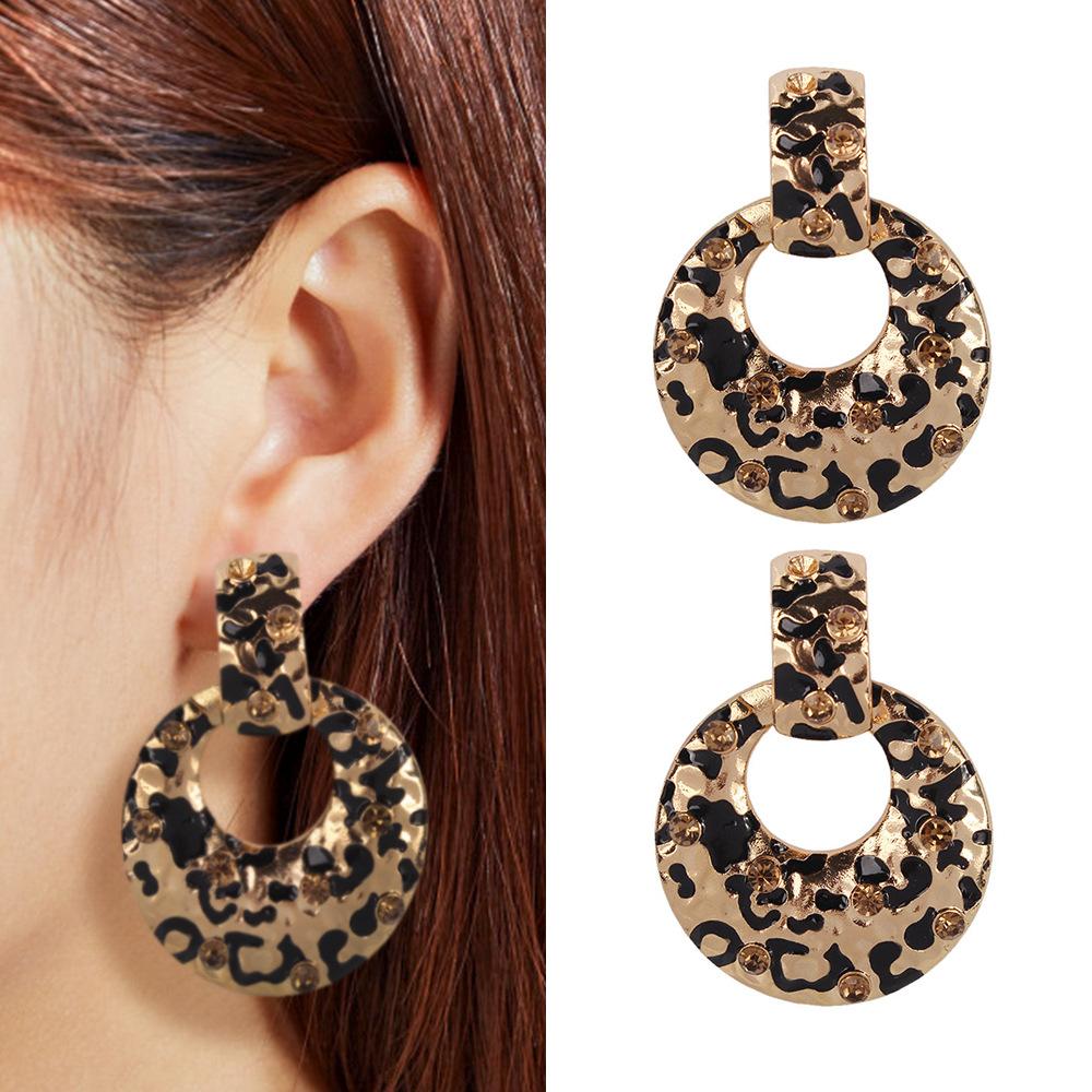 2 Magnesium Die E4667 Explosive Fashion Simple Fashion Diamond Ring Metal Leopard Earrings for Women