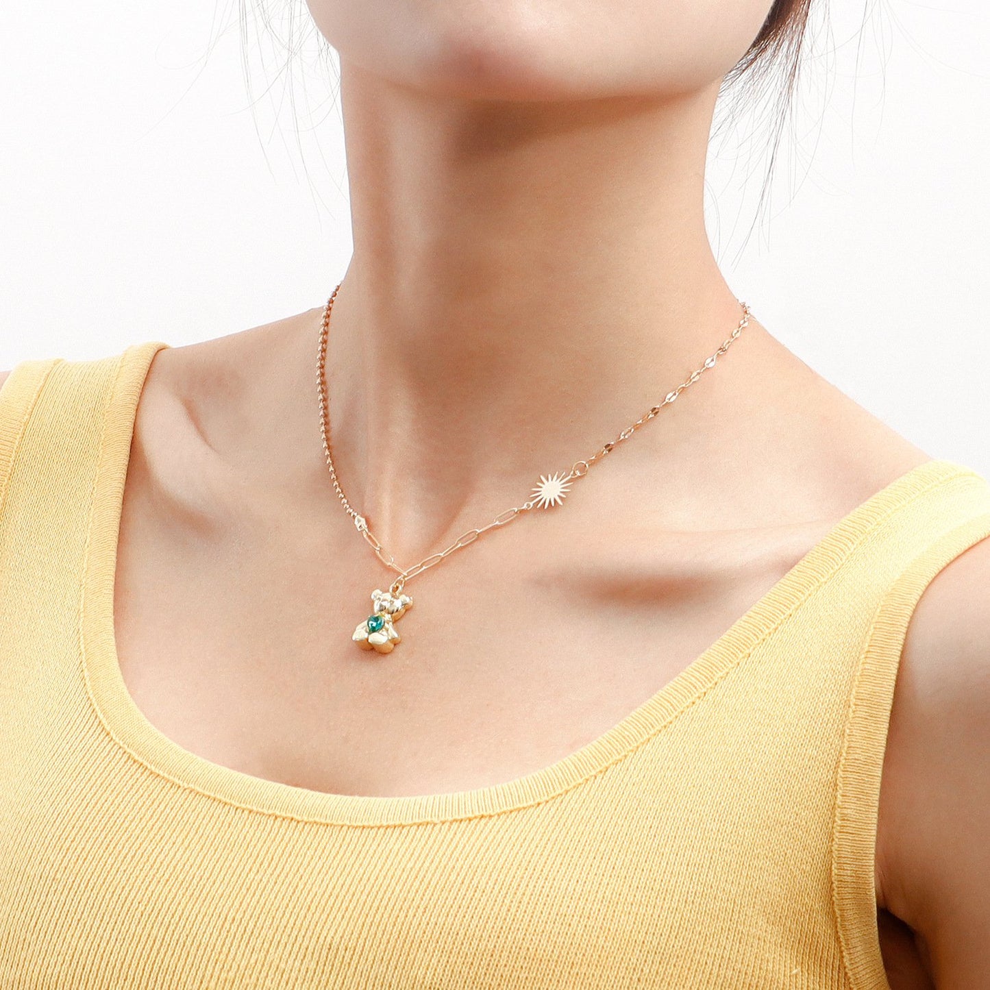 Fashion cartoon three-dimensional bear necklace female hip-hop simple bear necklace necklace ins