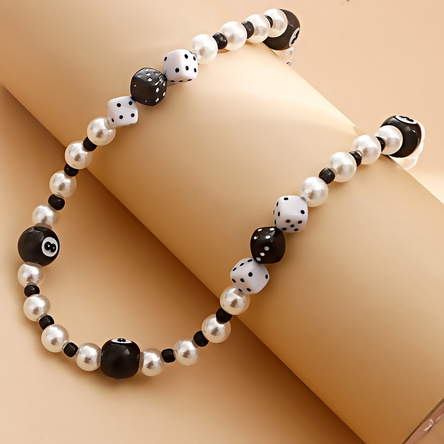 Fashionable Pearl Necklace Retro Niche Design Personality Ladies Sweater Chain
