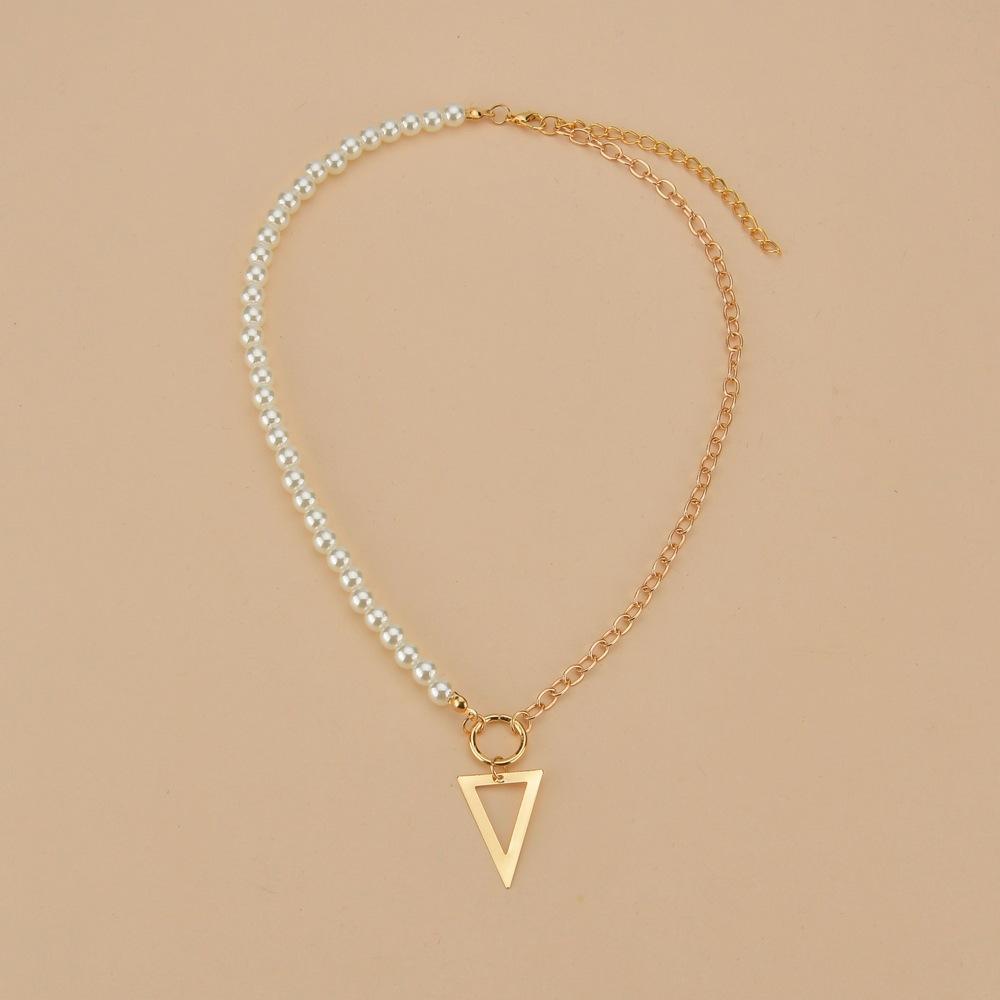 Small Fresh Triangle Pendant Necklace Fashion Imitation Pearl Necklace Ladies Accessories