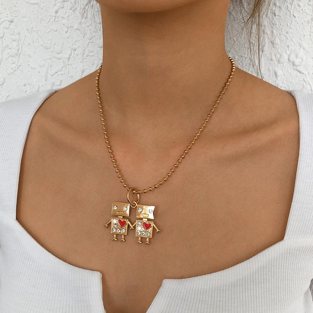 N955 Personality Cartoon Robot Pendant Necklace Simple Necklace Fun Heart Diamond Necklace Women