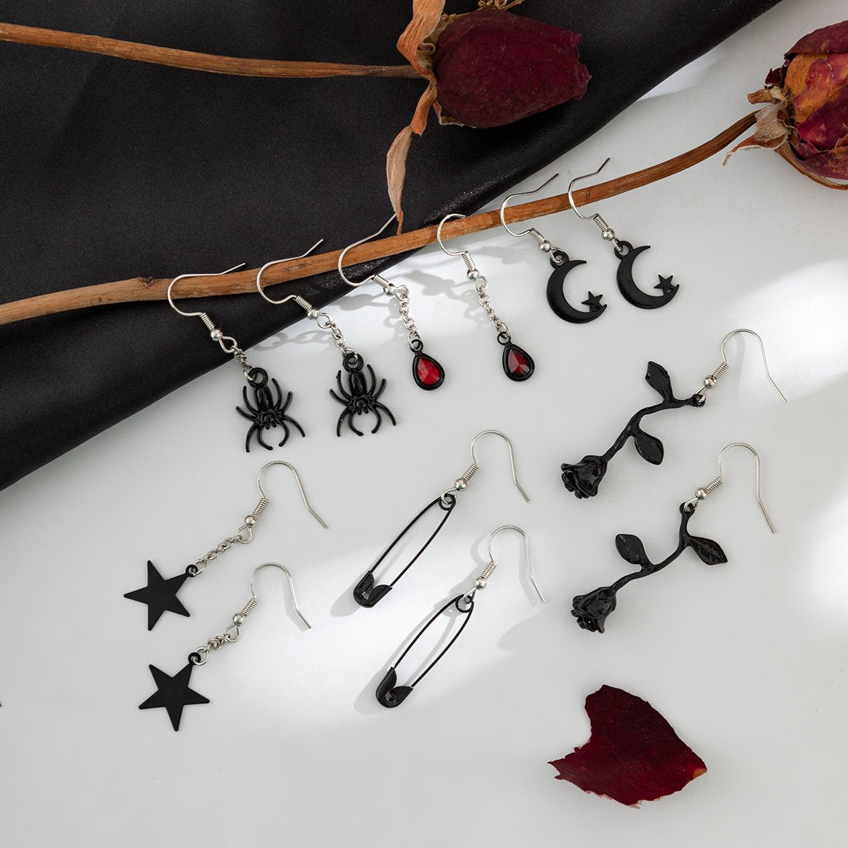 Jewelry Halloween personality spider blood drop exaggerated earrings sweet cool street shooting star niche earrings