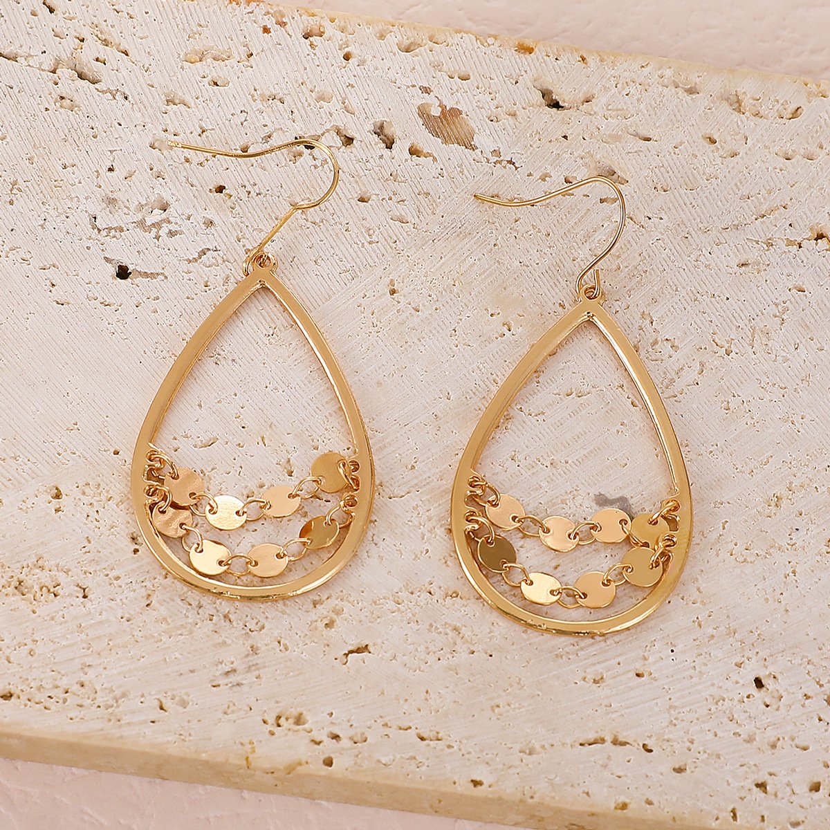 Ins hollow water drop earrings female Bohemian ethnic creative chain tassel earrings temperament earrings