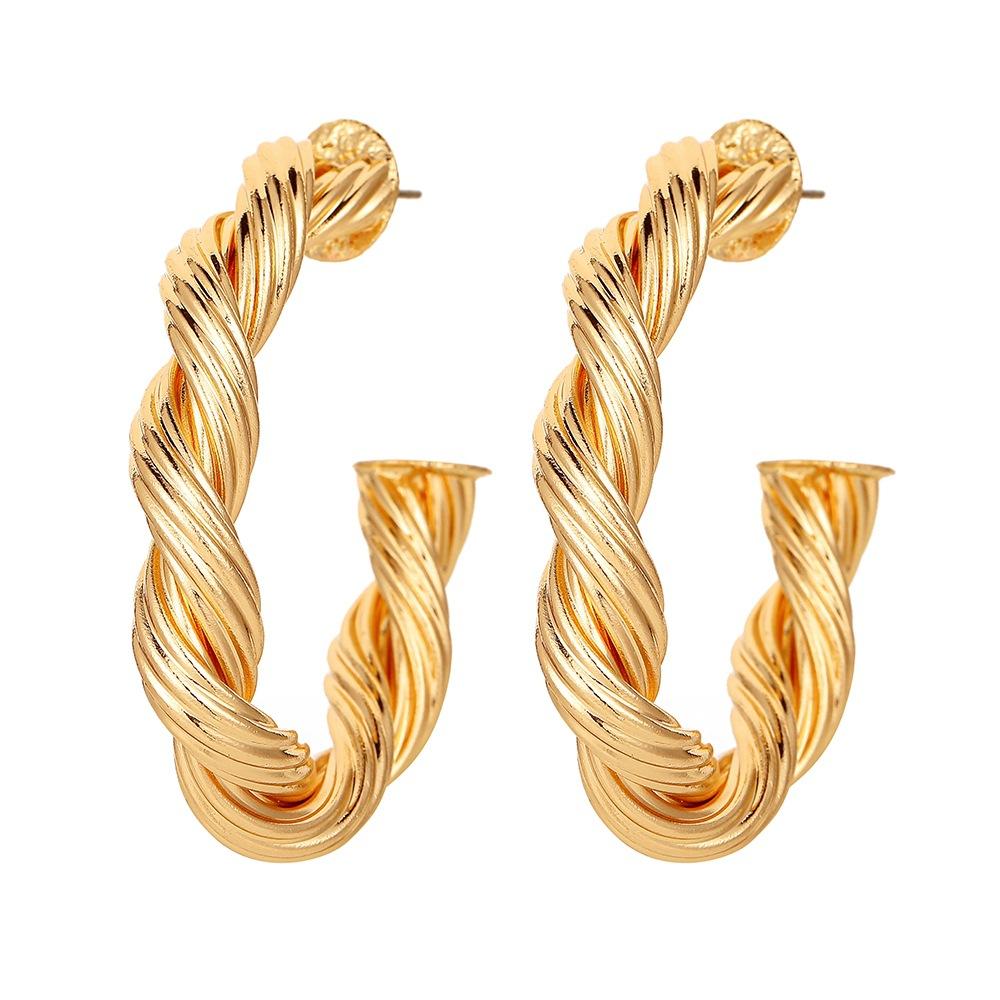 Autumn and winter metal simple C-shaped twist earrings golden geometric temperament ladies earrings