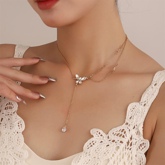 Ins Crystal Butterfly Pendant Necklace Fashion Light Luxury Niche Design Double Stacked Simple Clavicle Chain Women