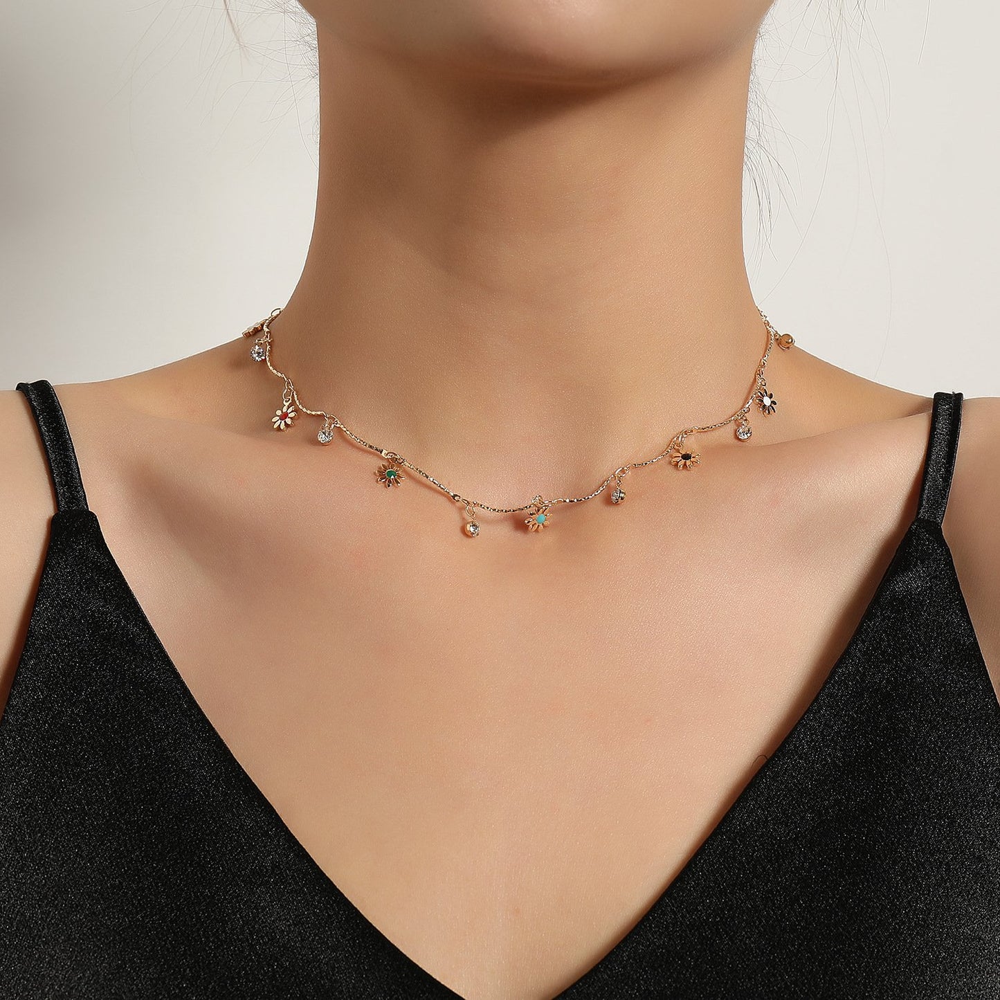 Jewelry Hand-bent Rhinestone Painted Flower Necklace Femininity Versatile Trendy Personality Pendant