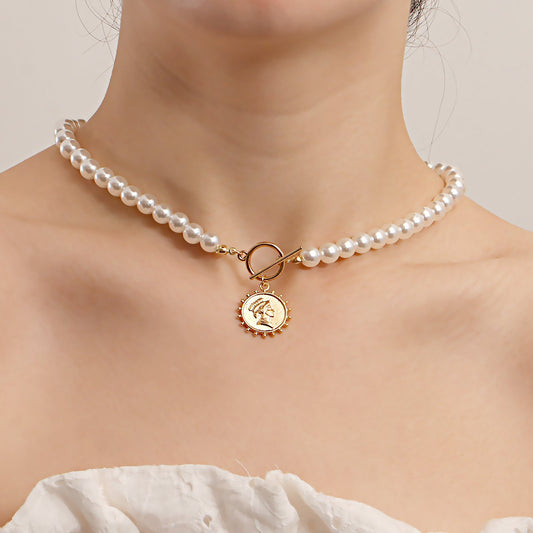 Jewelry ins imitation pearl necklace Queen Elizabeth pendant necklace female niche design sense