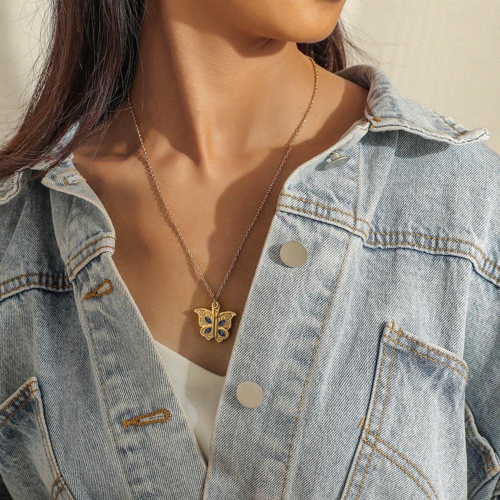 Personality and creativity can open the diamond-encrusted photo box butterfly necklace heart-shaped pendant love light luxury niche jewelry women