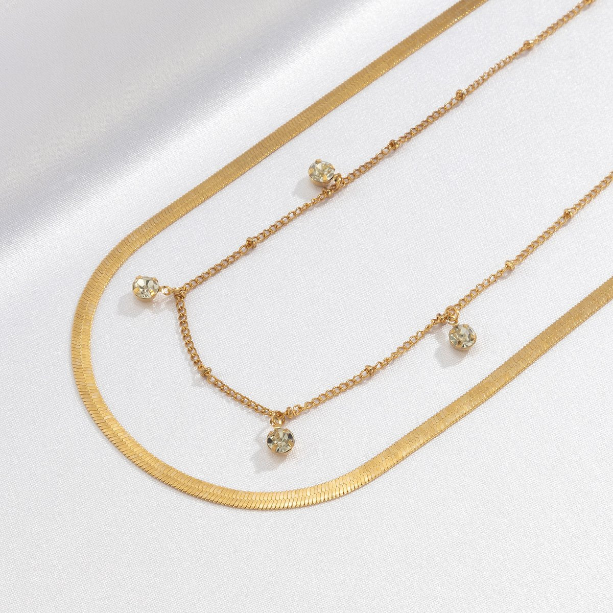 Jewelry Hip Hop Cool Crystal Pendant Necklace Retro Simple Metal Snake Bone Chain Necklace