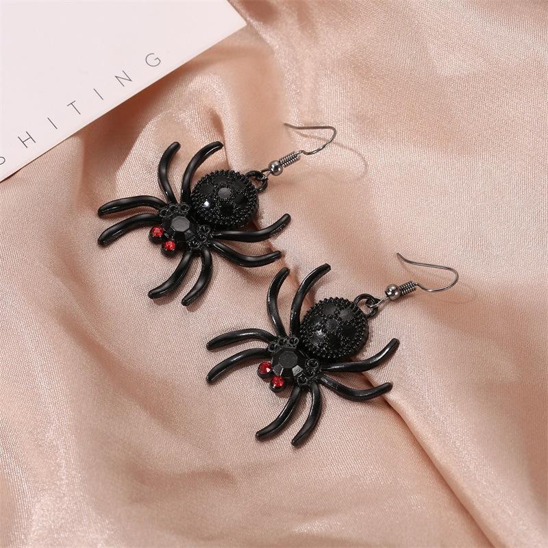 Creative Spider Earrings Night Exaggerated Animal Earrings Female Gothic Earrings Halloween Gift