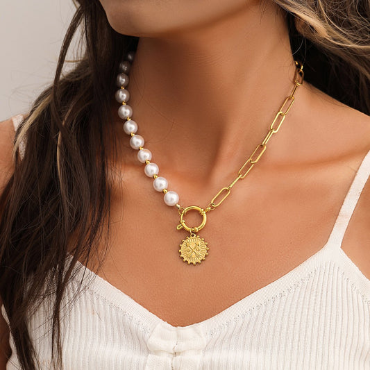 Korean ins light luxury public high-end design sense stainless steel golden coin arrow lock necklace