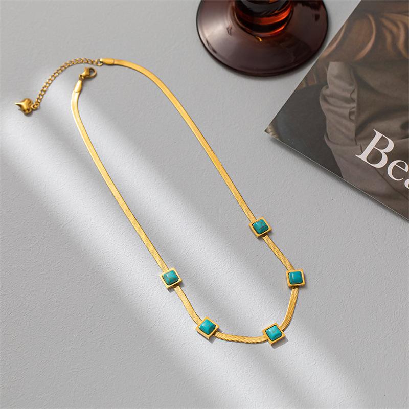 ins natural square emerald zircon clavicle chain titanium steel letter square blade chain niche light luxury