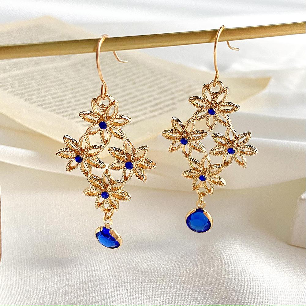 Ins retro creative hollow flower earrings fashion bohemian blue crystal rhombus earrings earrings