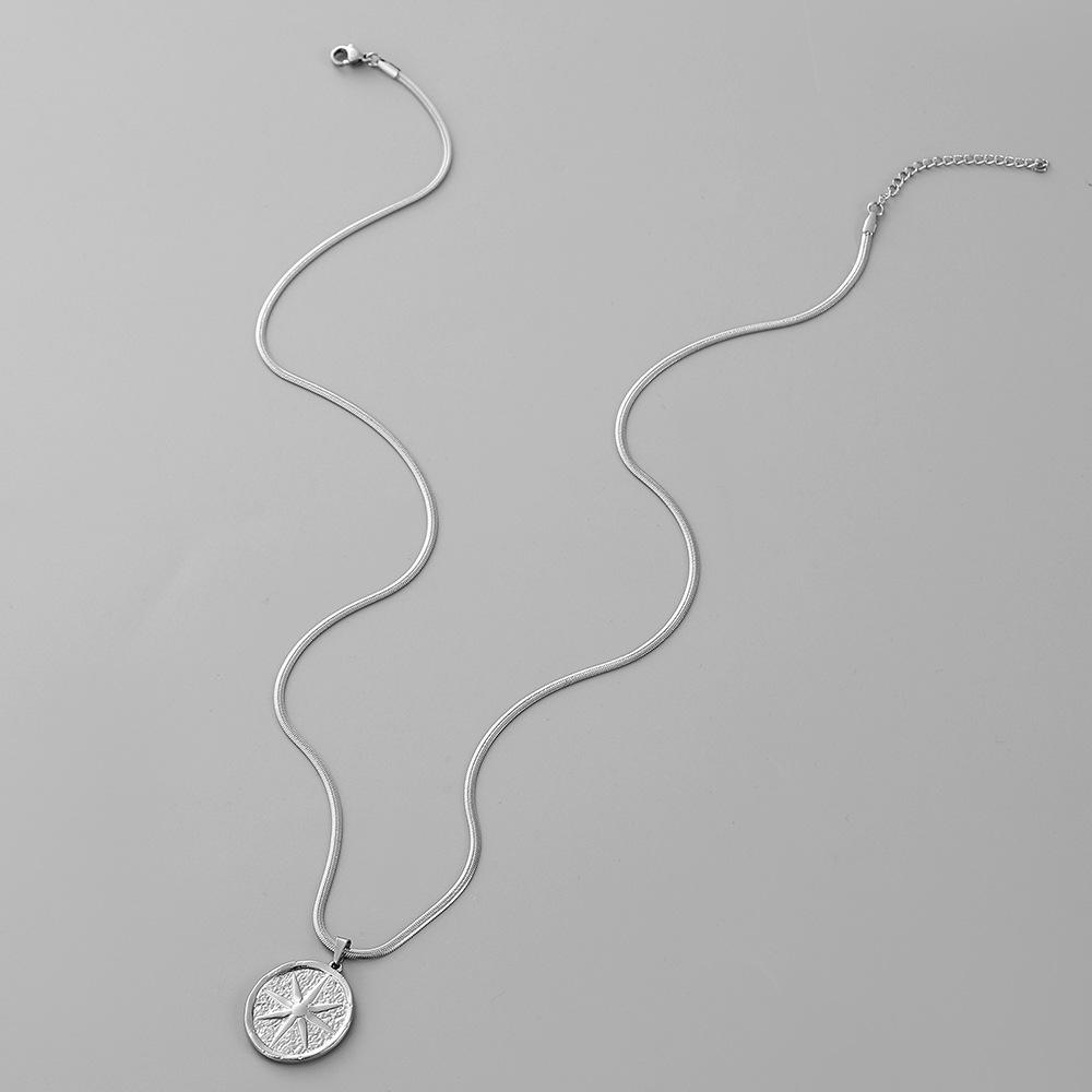 Hip-hop trend men's stainless steel hammer star coin pendant snake bone chain short steel color necklace