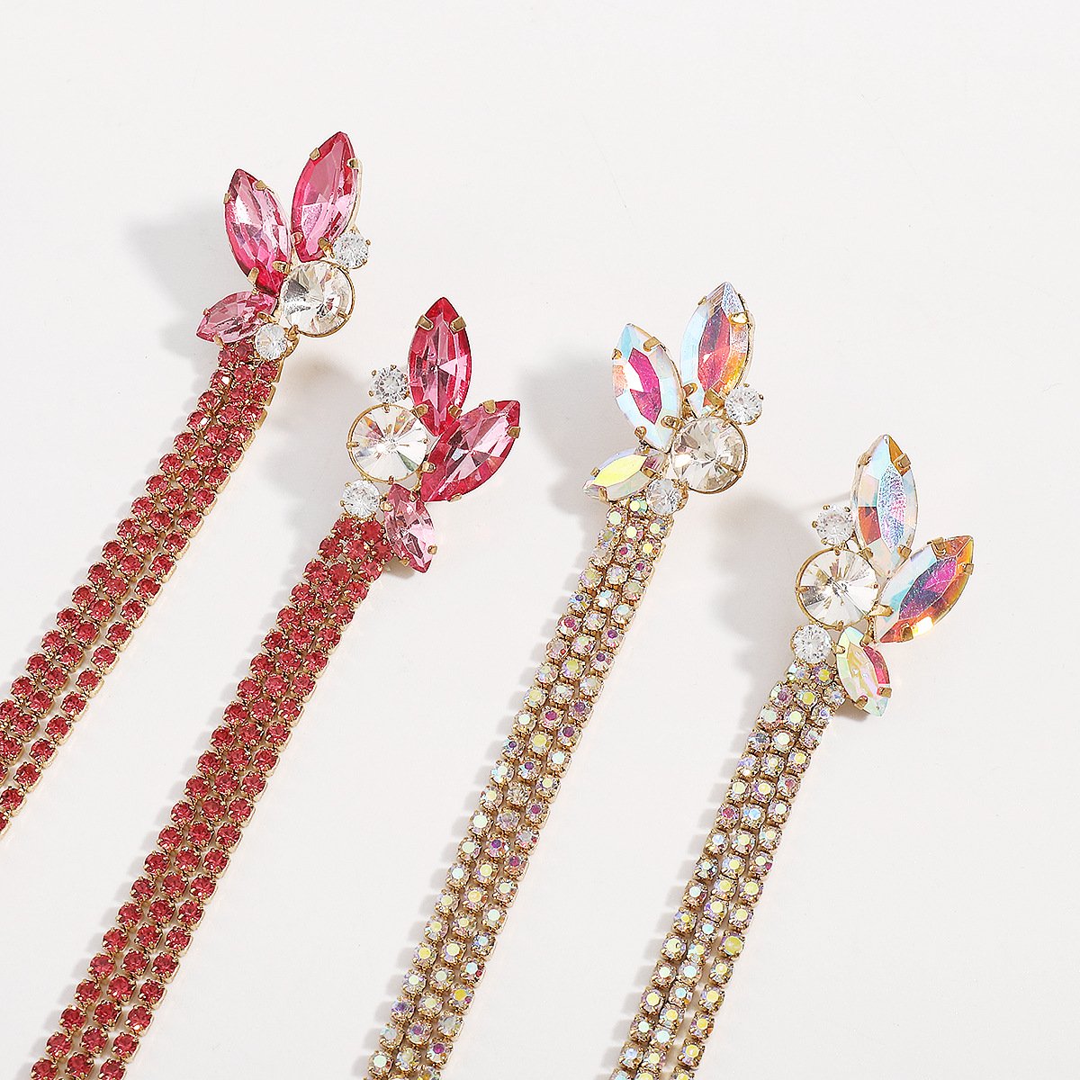 1972 Jewelry Claw Chain Tassel Rhinestone Temperament Geometric Earrings Creative Light Luxury One-piece Earrings