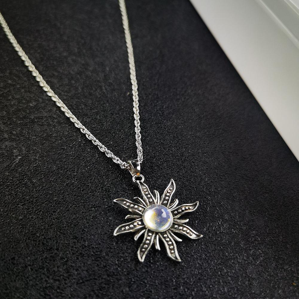 Jewelry Bohemian Imitation Moonstone Sunflower Pendant Necklace Women Retro Ethnic Jewelry