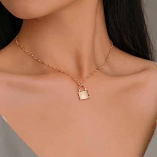 Jewelry Simple Fashion Metal Plating Lock Necklace Personality Ladies Clavicle Chain