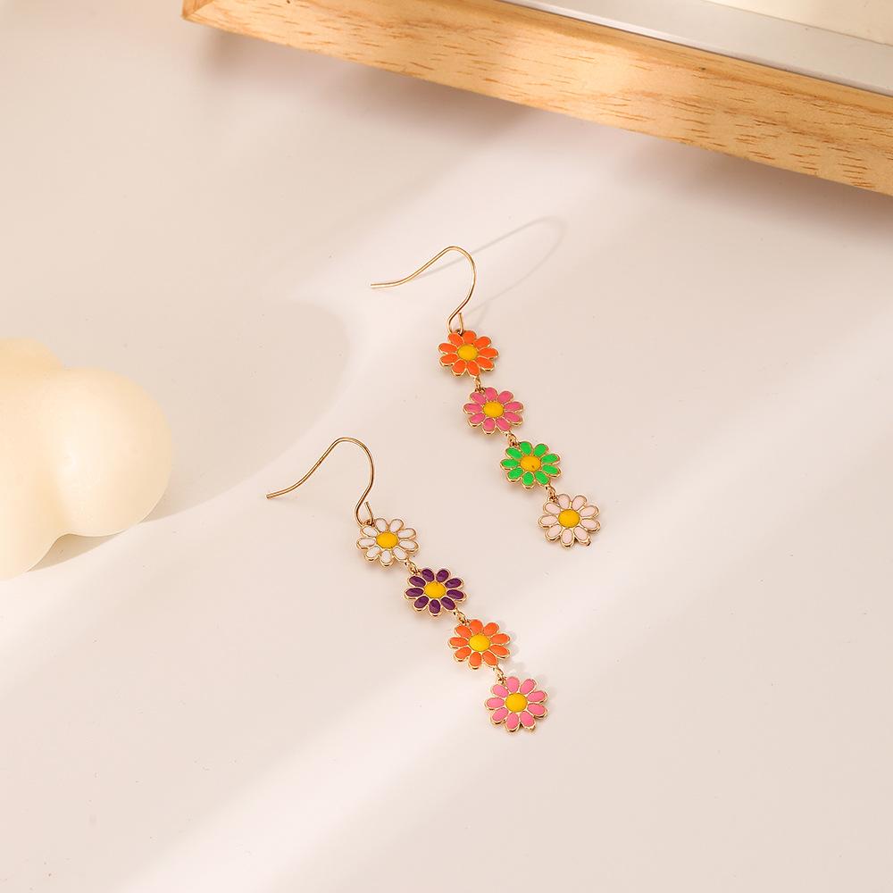 Niche small fresh personality literary retro all-match fashion ladies small daisy flower color earrings earrings