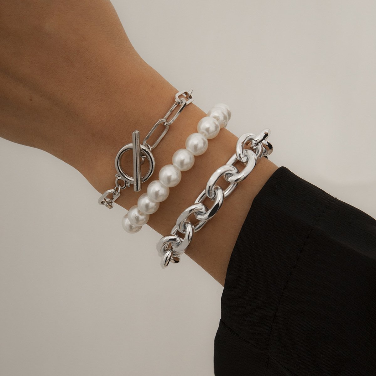 Temperament Simple Imitation Pearl Bracelet Set Ornament Punk Metal Chain OT Buckle Bracelet Female