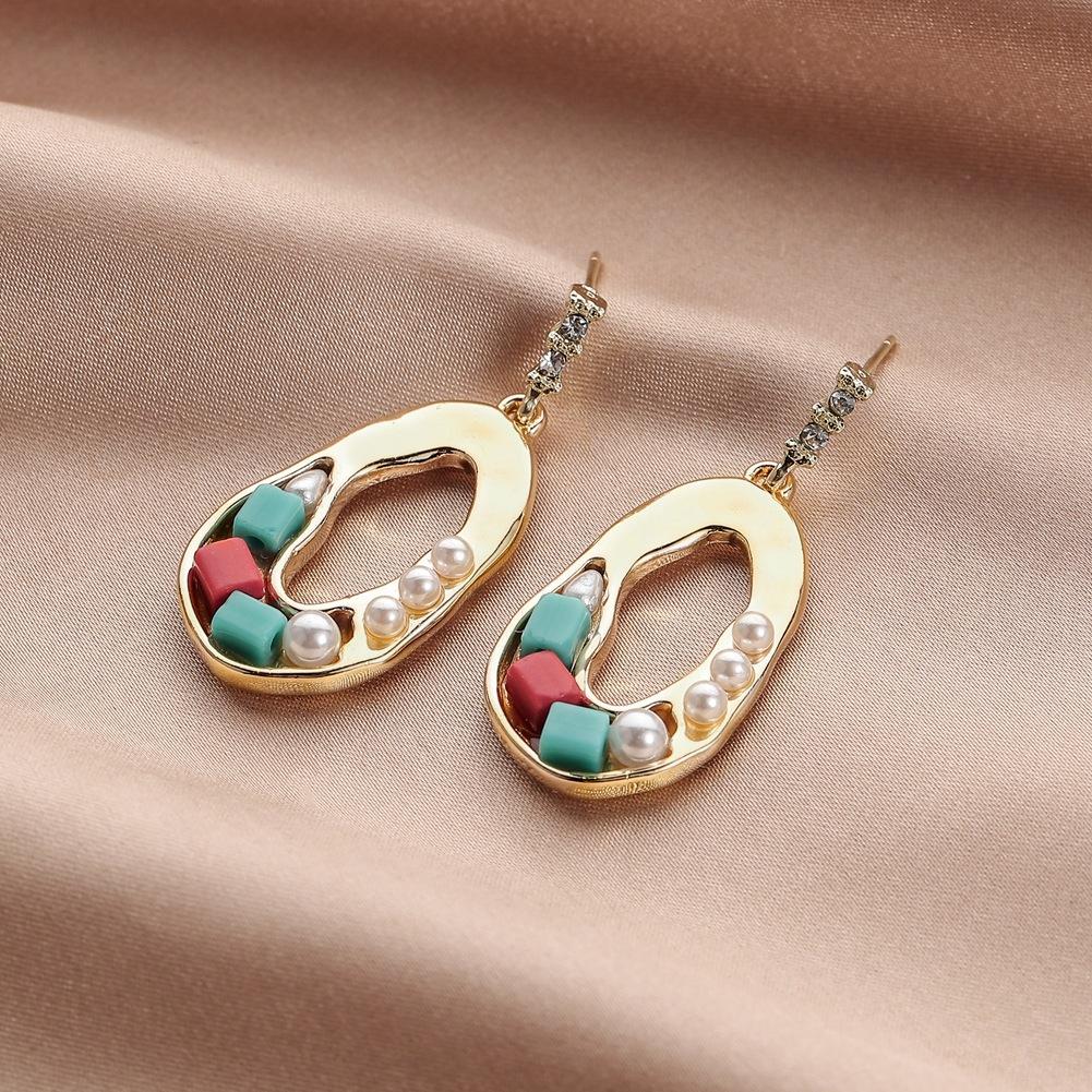 Irregular Oval Earrings Colorful Gravel Pearl Earrings Retro Elegant Earrings Personality Earrings