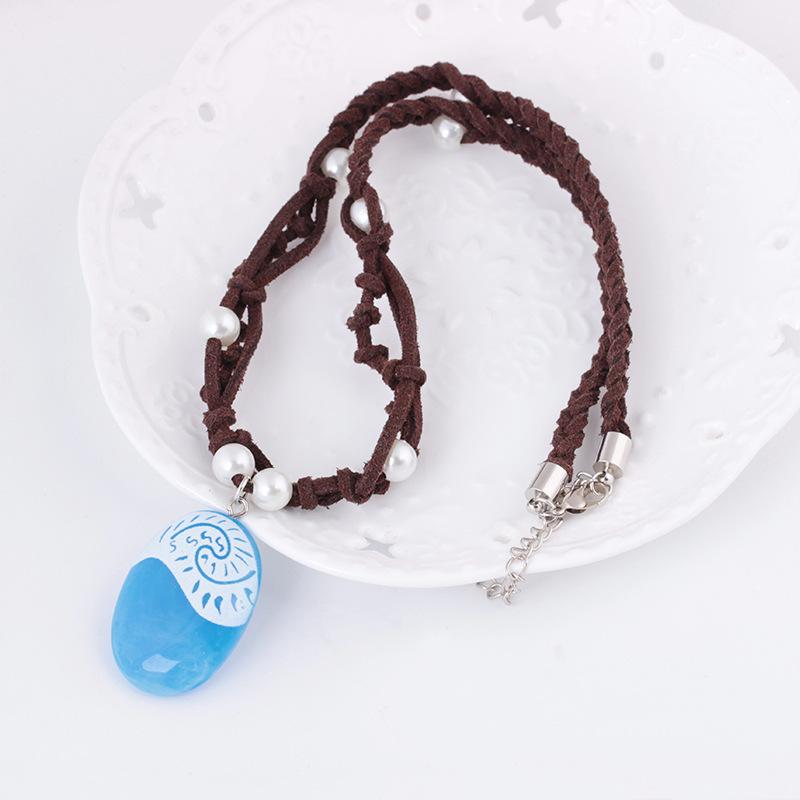 Pearl hand-woven Ocean Romance necklace Moana moana with the same luminous pendant