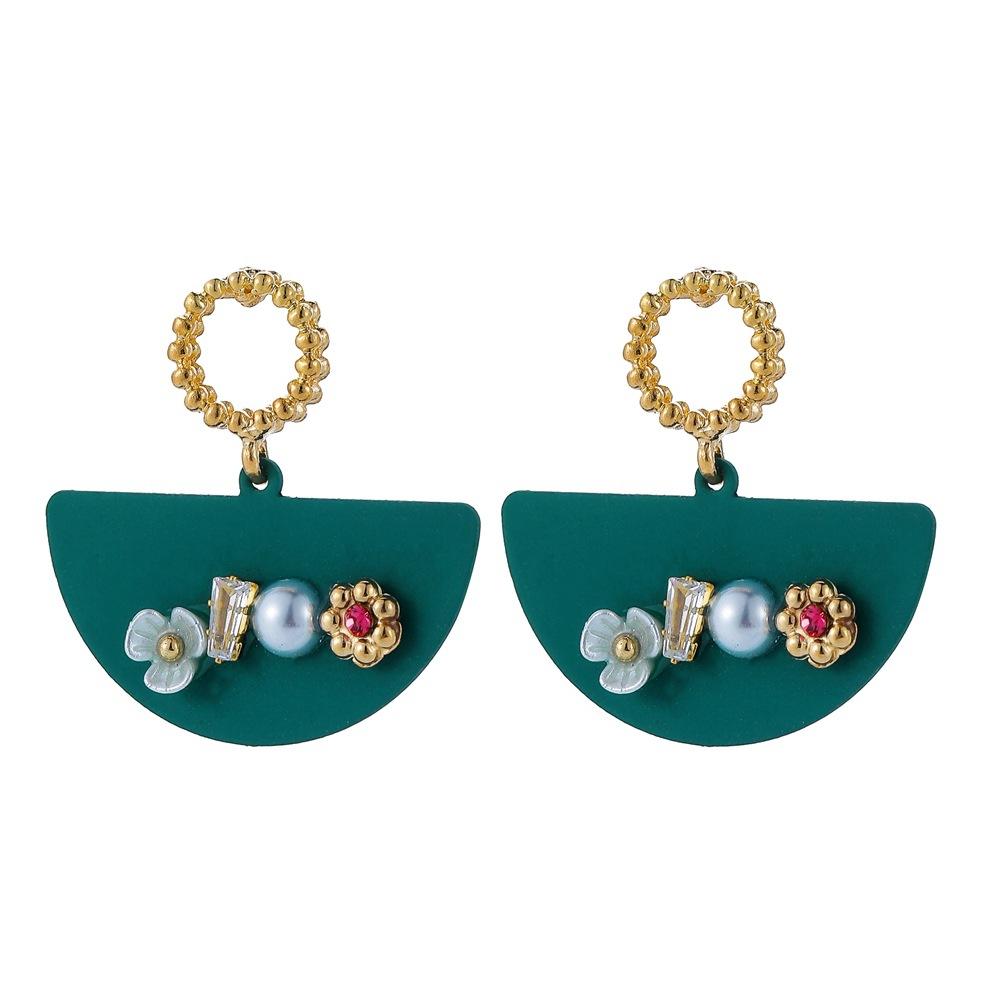 New Year's Green Fan-shaped Pearl Shell Earrings High Cool Temperament Personality Earrings Simple and Versatile